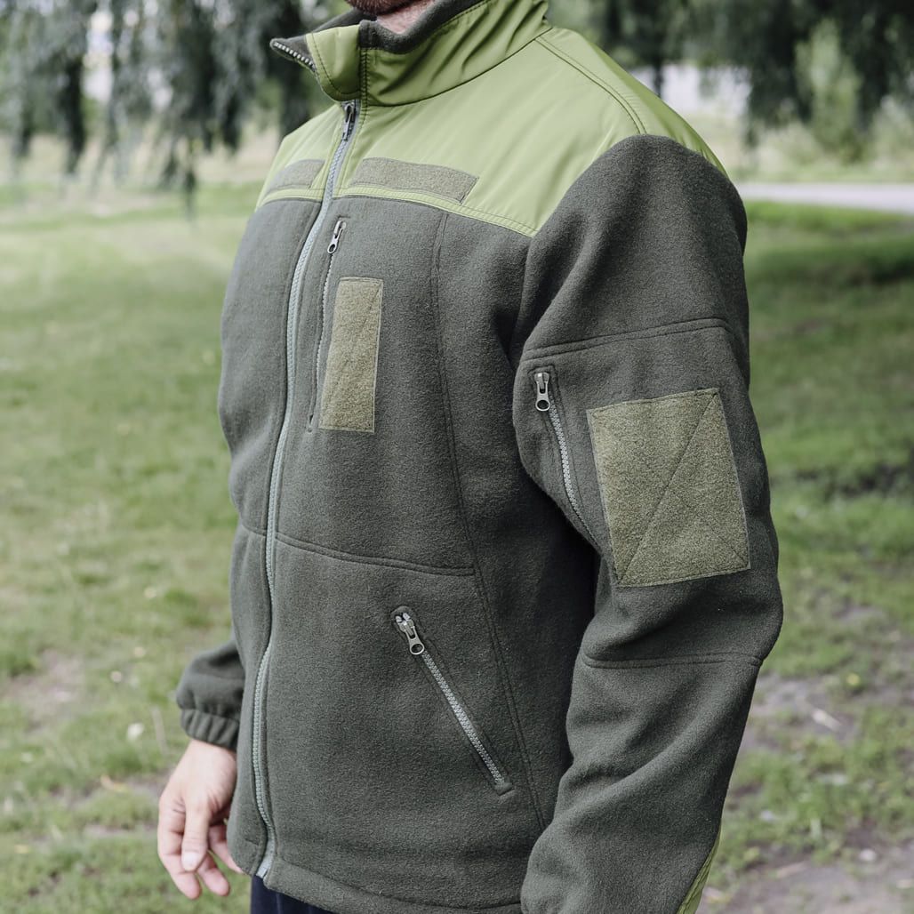 Кофта флісова олива розмір з водовідштовхуючими вставками L