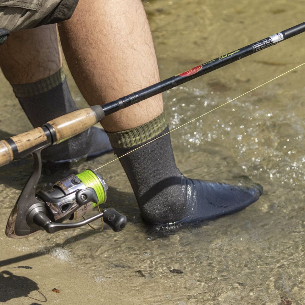 Шкарпетки водонепроникні Dexshell Thermlite, p-p L, з зеленою смужкою