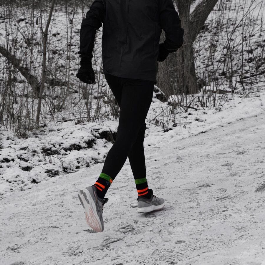 Шкарпетки водонепроникні  Dexshell Running, p-p XL, з помаранчевими смугами