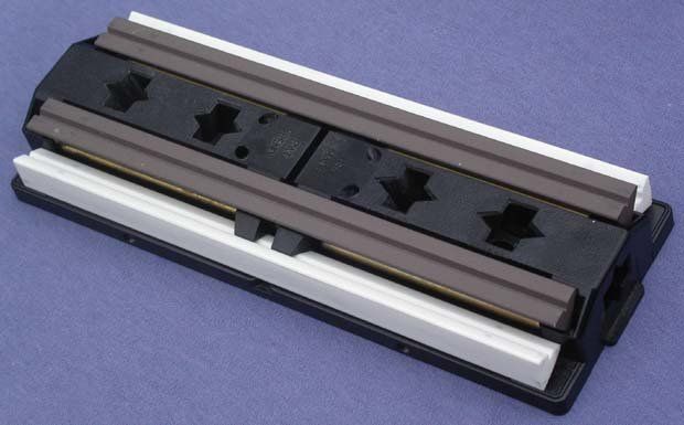 Точильна система Spyderco Triangle Sharpmaker (204MF)