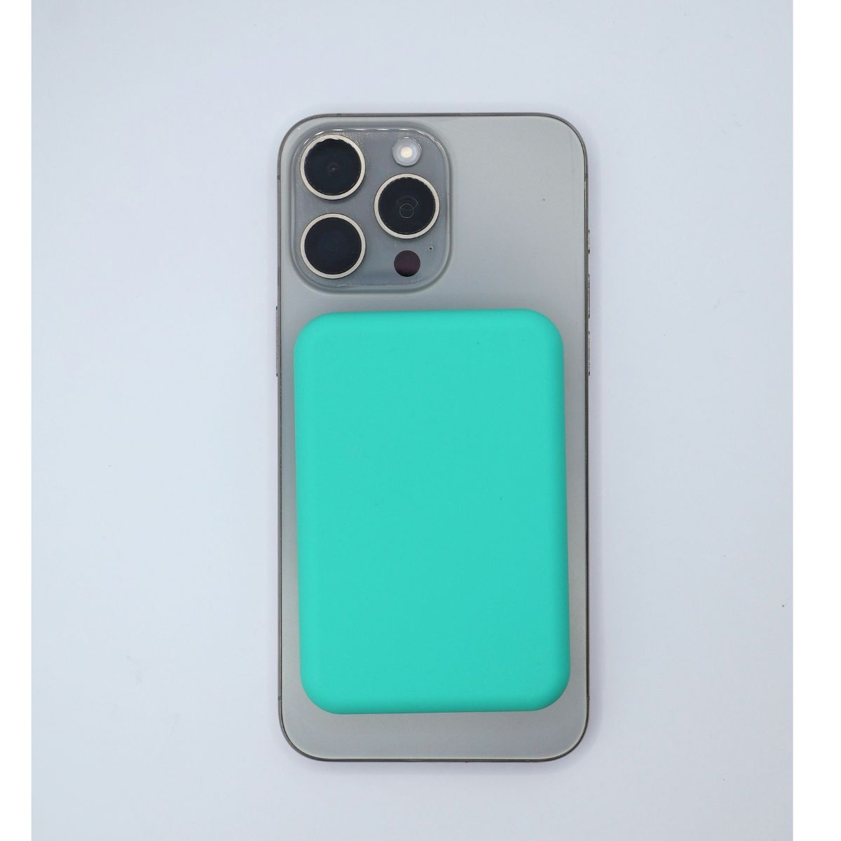 Power Bank 3000 мАг з бездротовою зарядкою, зелений