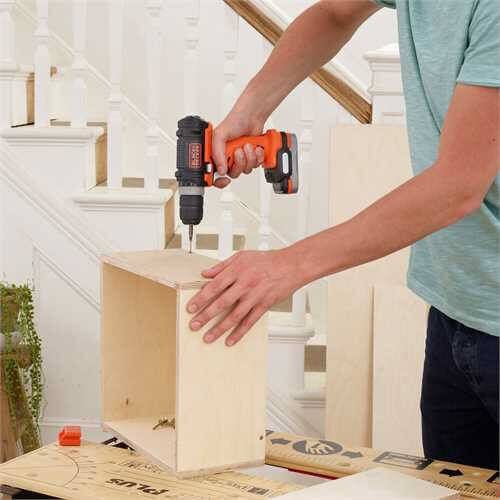 Дриль-шурупокрут акумуляторний BLACK+DECKER BDCD