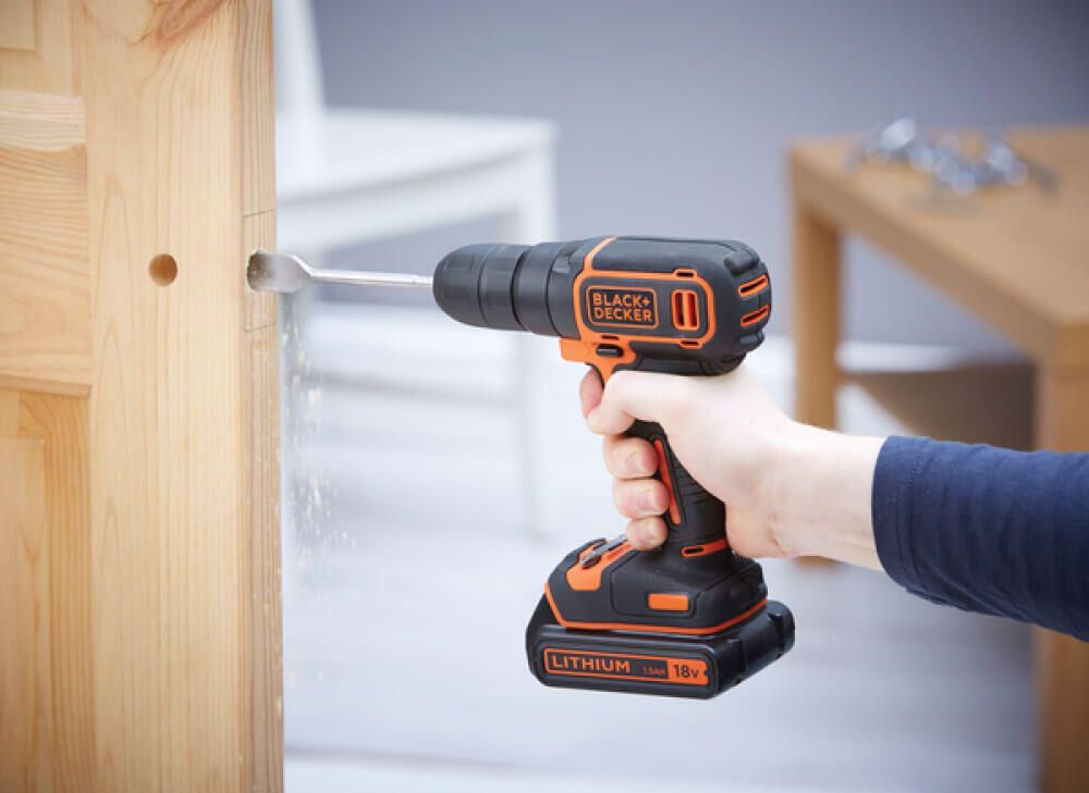 Дриль-шурупокрут акумуляторний BLACK+DECKER BDCD