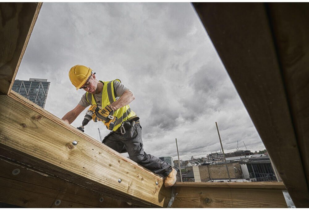 Дриль-шурупокрут акумуляторний безщітковий DeWAL