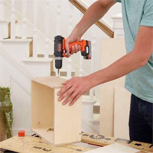 Дриль-шурупокрут акумуляторний BLACK+DECKER BDCD