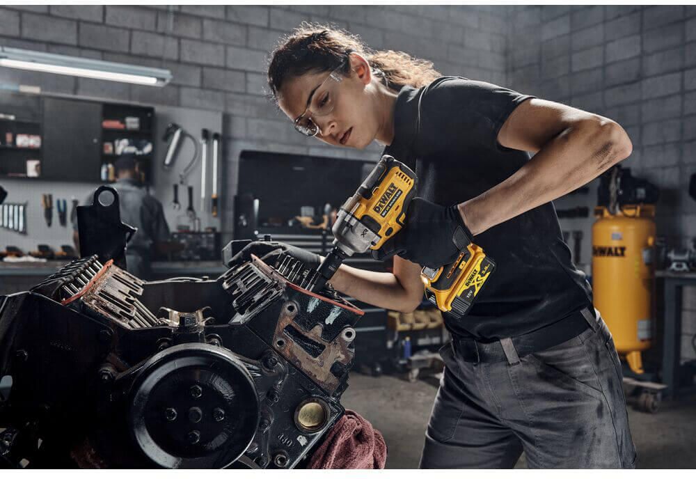 Гайковерт ударний акумуляторний безщітковий DeWA