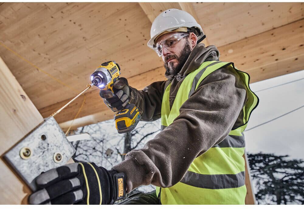 Шурупокрут ударний акумуляторний безщітковий DeWALT DCF860E2T