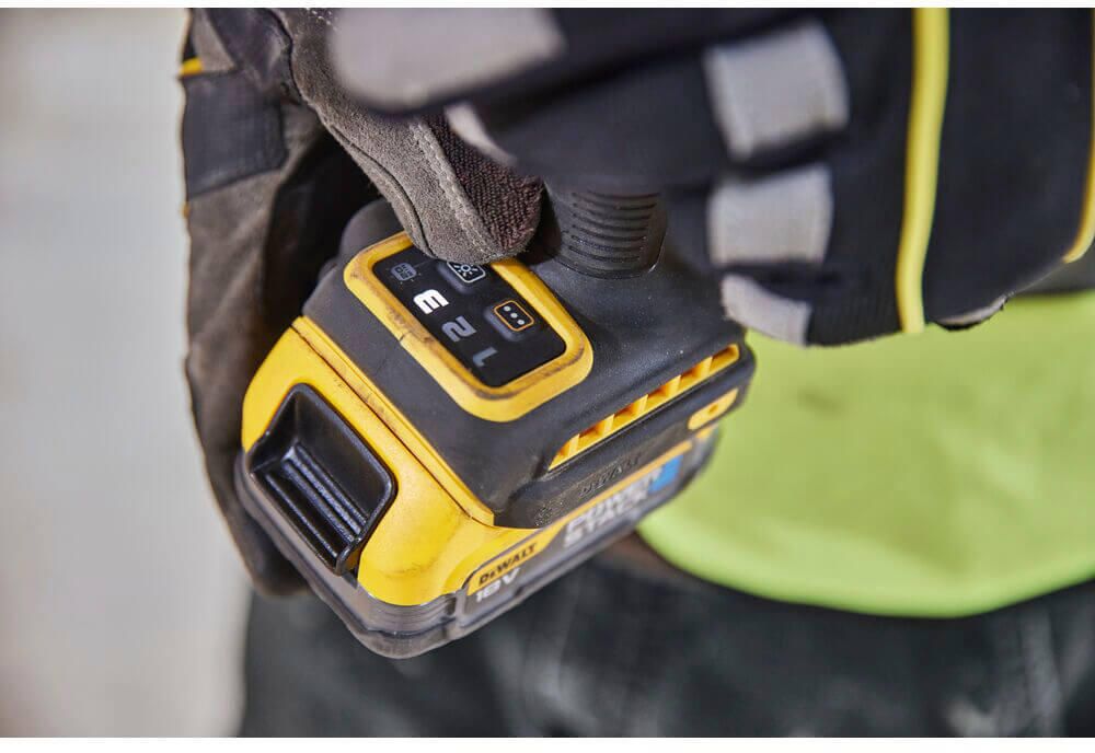 Шурупокрут ударний акумуляторний безщітковий DeWALT DCF860E2T