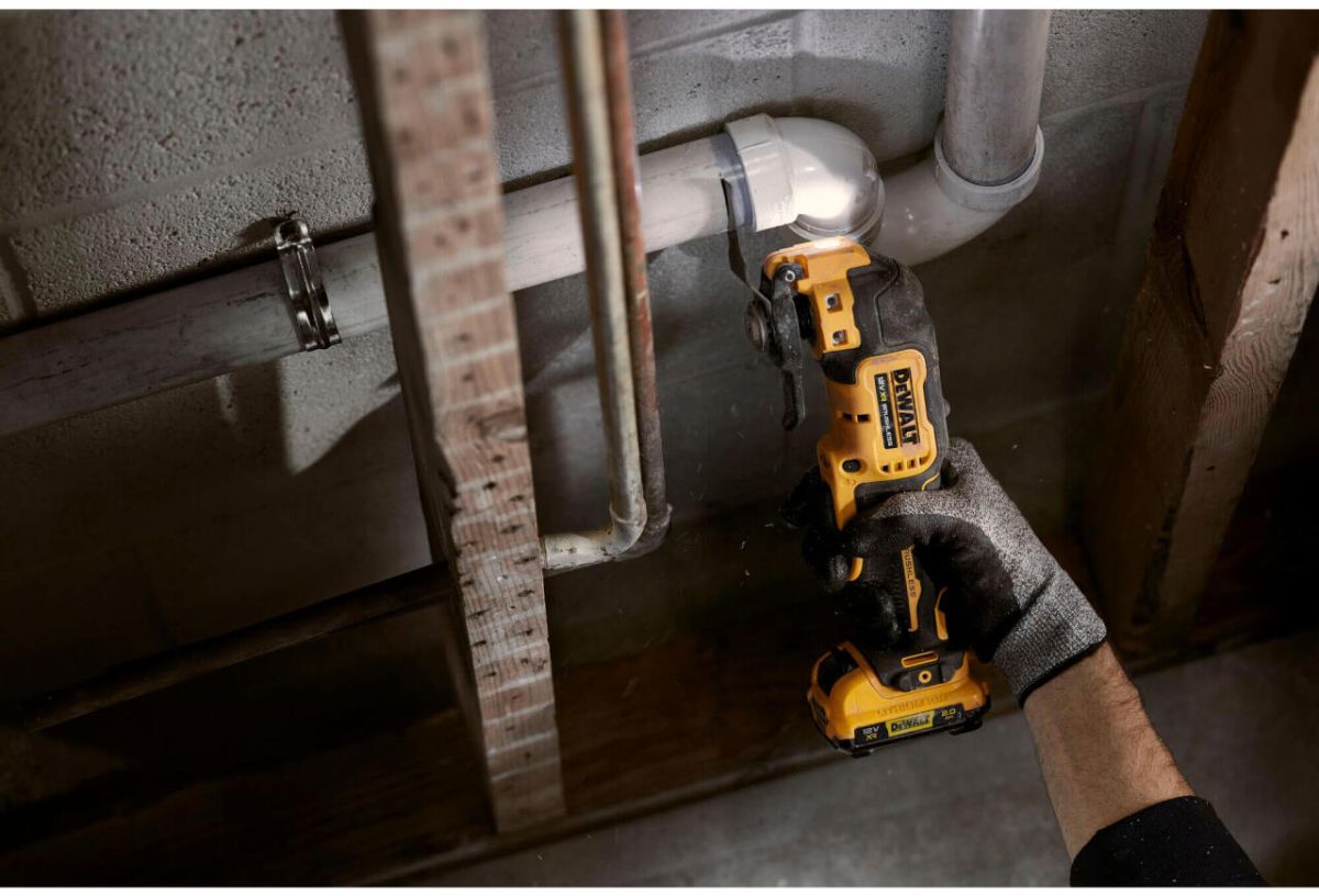 Багатофункціональний інструмент акумуляторний безщітковий DeWALT DCS353D2