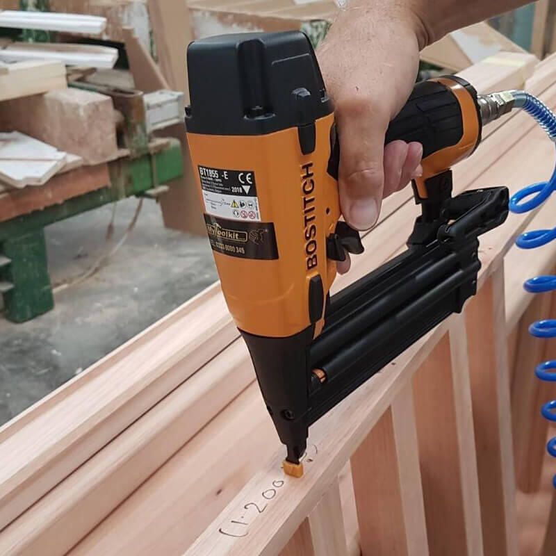 Пістолет штифтозабивний пневматичний BOSTITCH BT