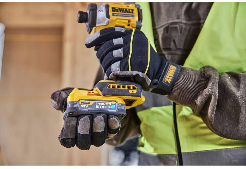 Шурупокрут ударний акумуляторний безщітковий DeWALT DCF860E2T