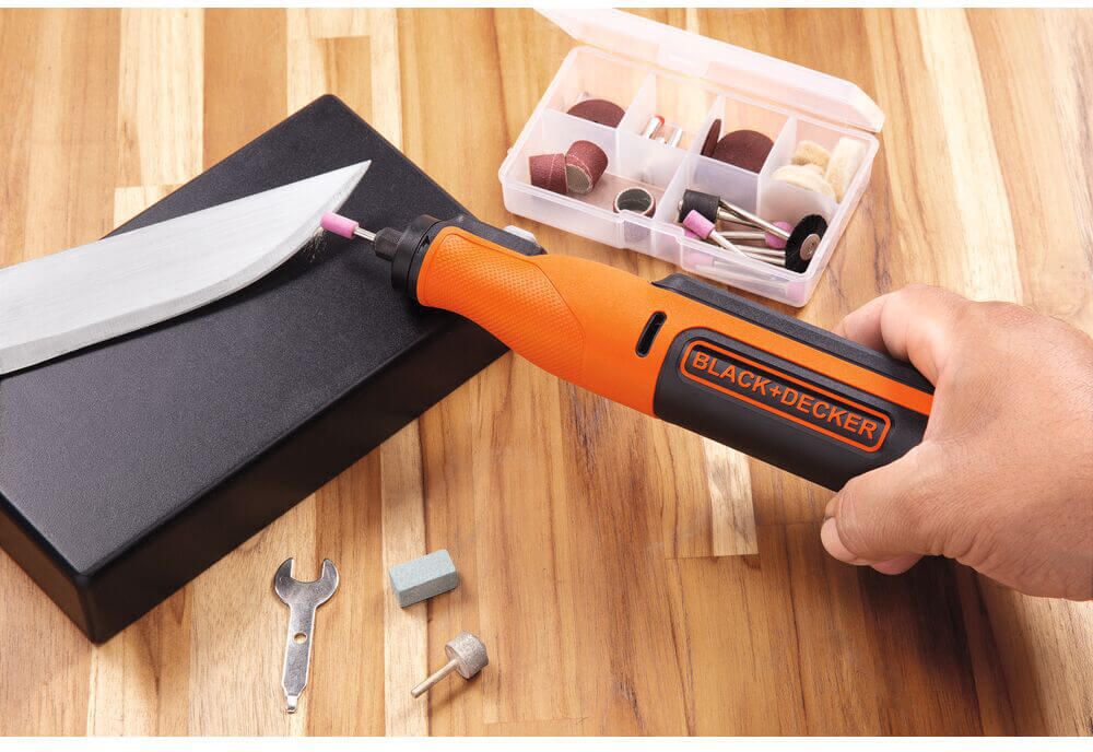 Багатофункціональний інструмент акумуляторний BLACK+DECKER BCRT8I