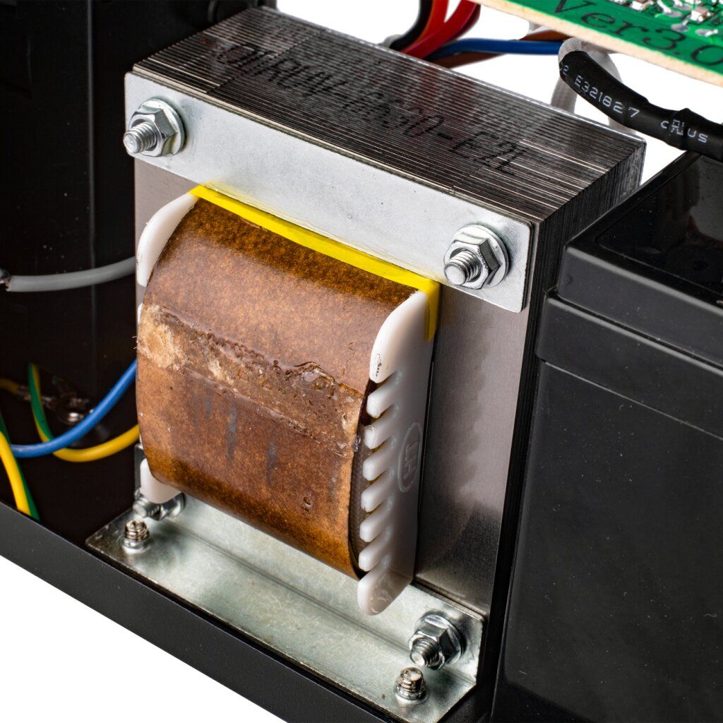 Лінійно-інтерактивне ДБЖ LP U650VA (390Вт)