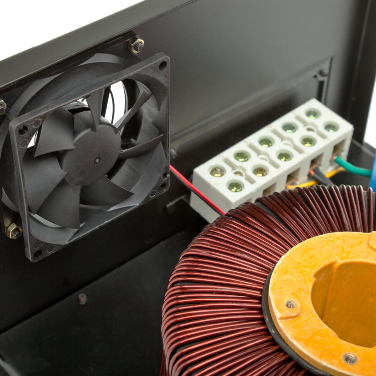 Стабілізатор напруги LPT-W-5000RD BLACK (3500W)