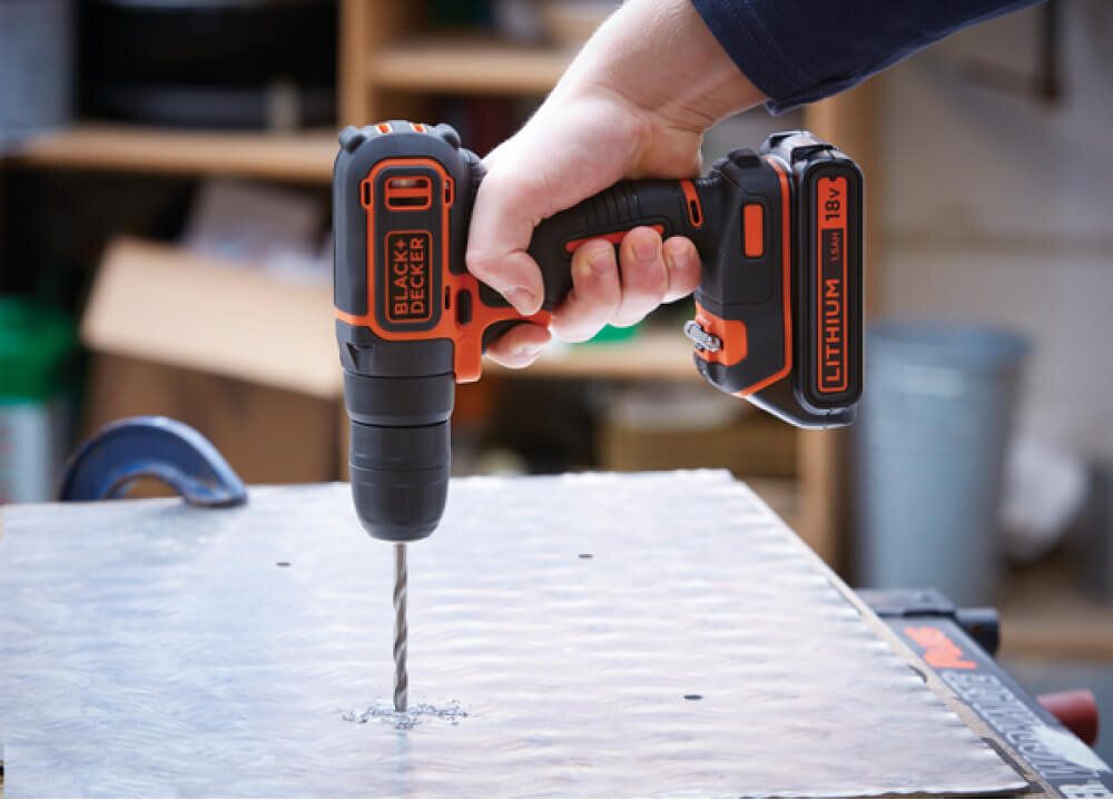Дриль-шурупокрут акумуляторний BLACK+DECKER BDCD