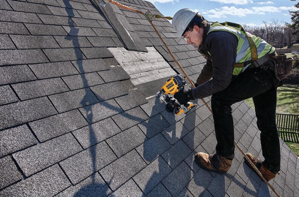 Пістолет цвяхозабивний акумуляторний безщітковий DeWALT DCN45RND2