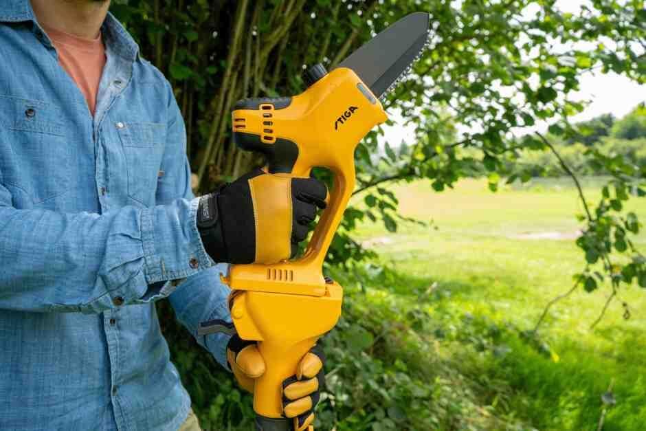 Міні-пилка ланцюгова акумуляторна STIGA PR100eKit