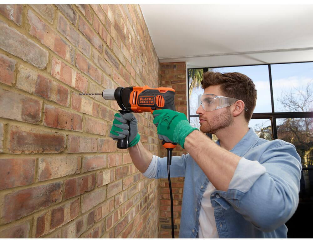 Дриль мережевий ударний BLACK+DECKER BEH850