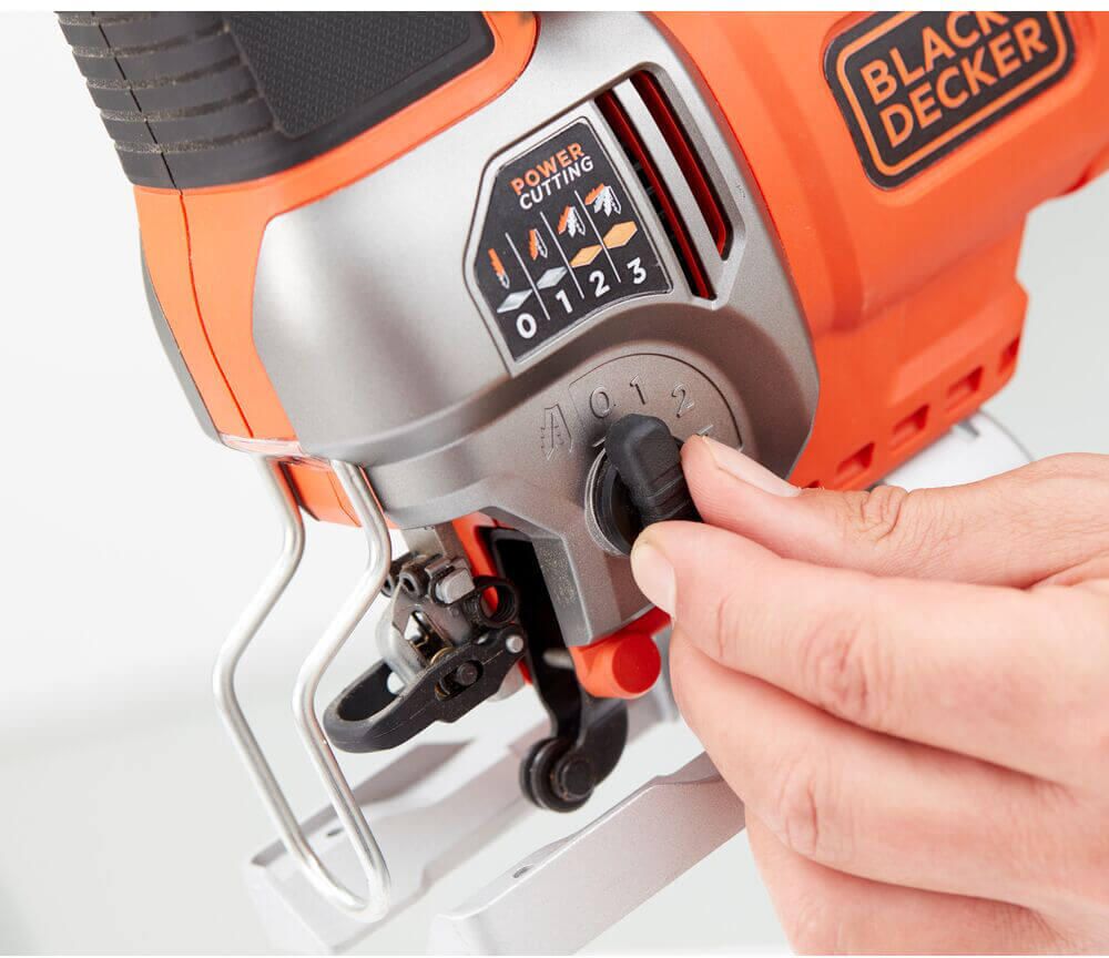 Пила лобзиковая мережева BLACK+DECKER BES610
