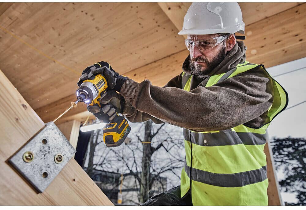 Шурупокрут ударний акумуляторний безщітковий DeWALT DCF860E2T