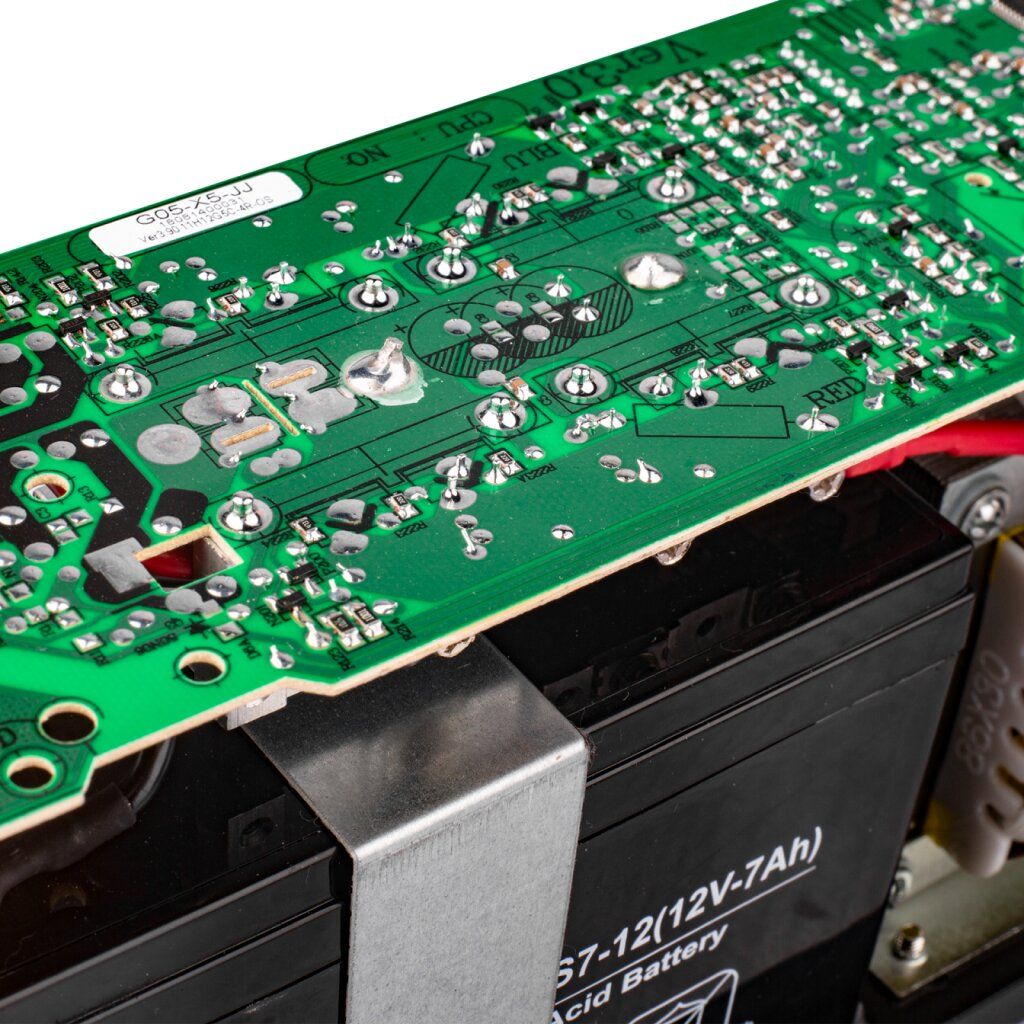 Лінійно-інтерактивне ДБЖ LP U650VA (390Вт)